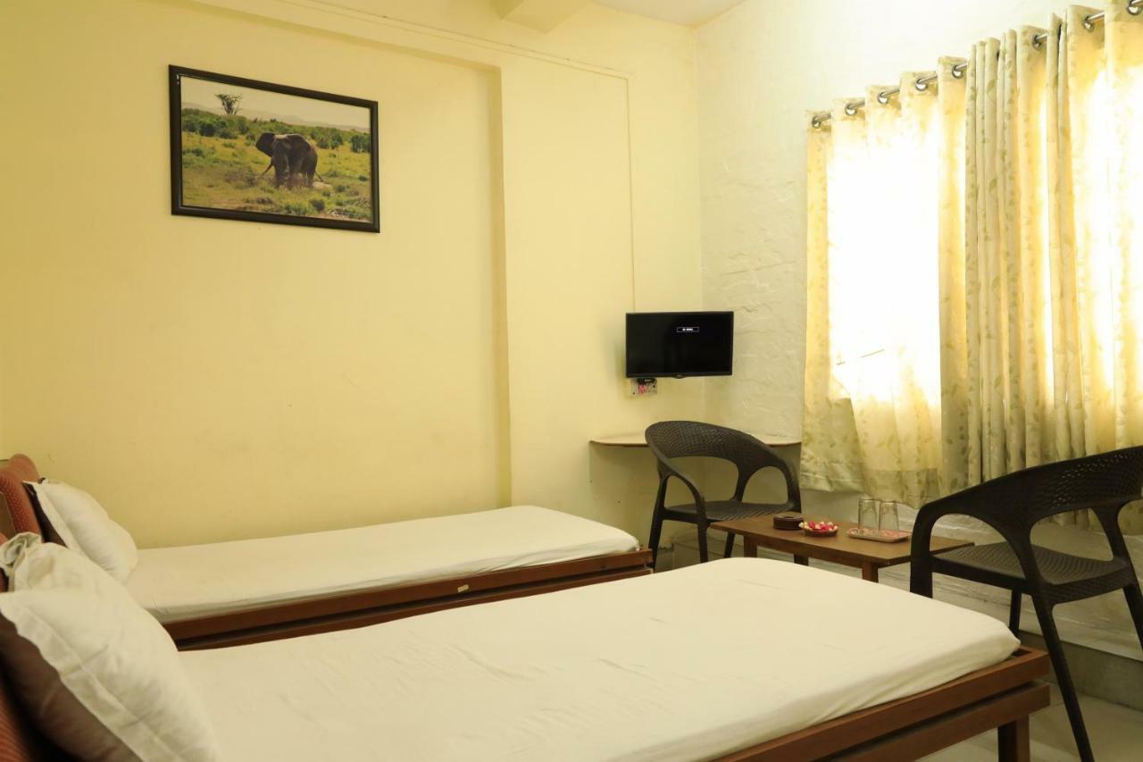 Spot On 39820 Shree Vaibhav Saver Hotell Nagpur Eksteriør bilde